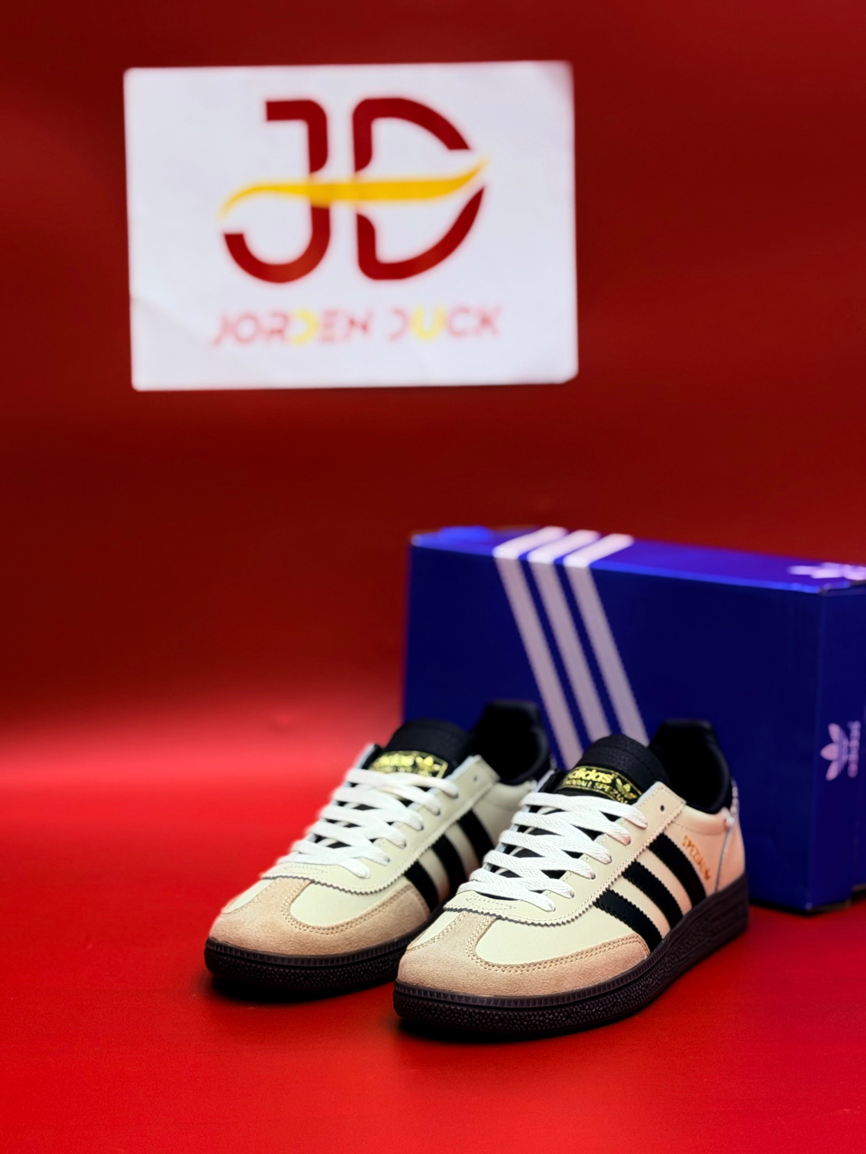 Ads handball spezial (cream)