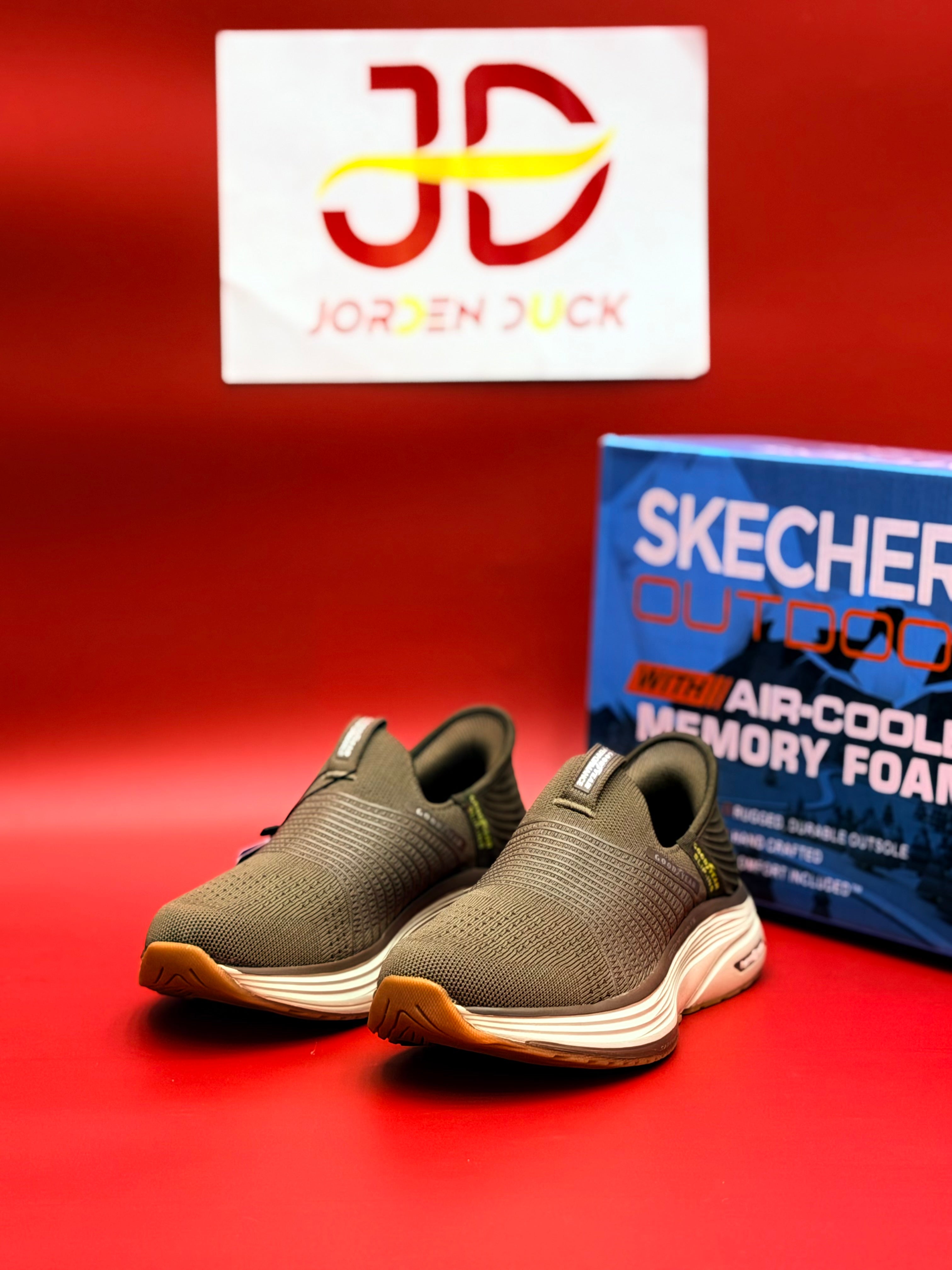 SKECHARES DISTANCE WALK (Brown)