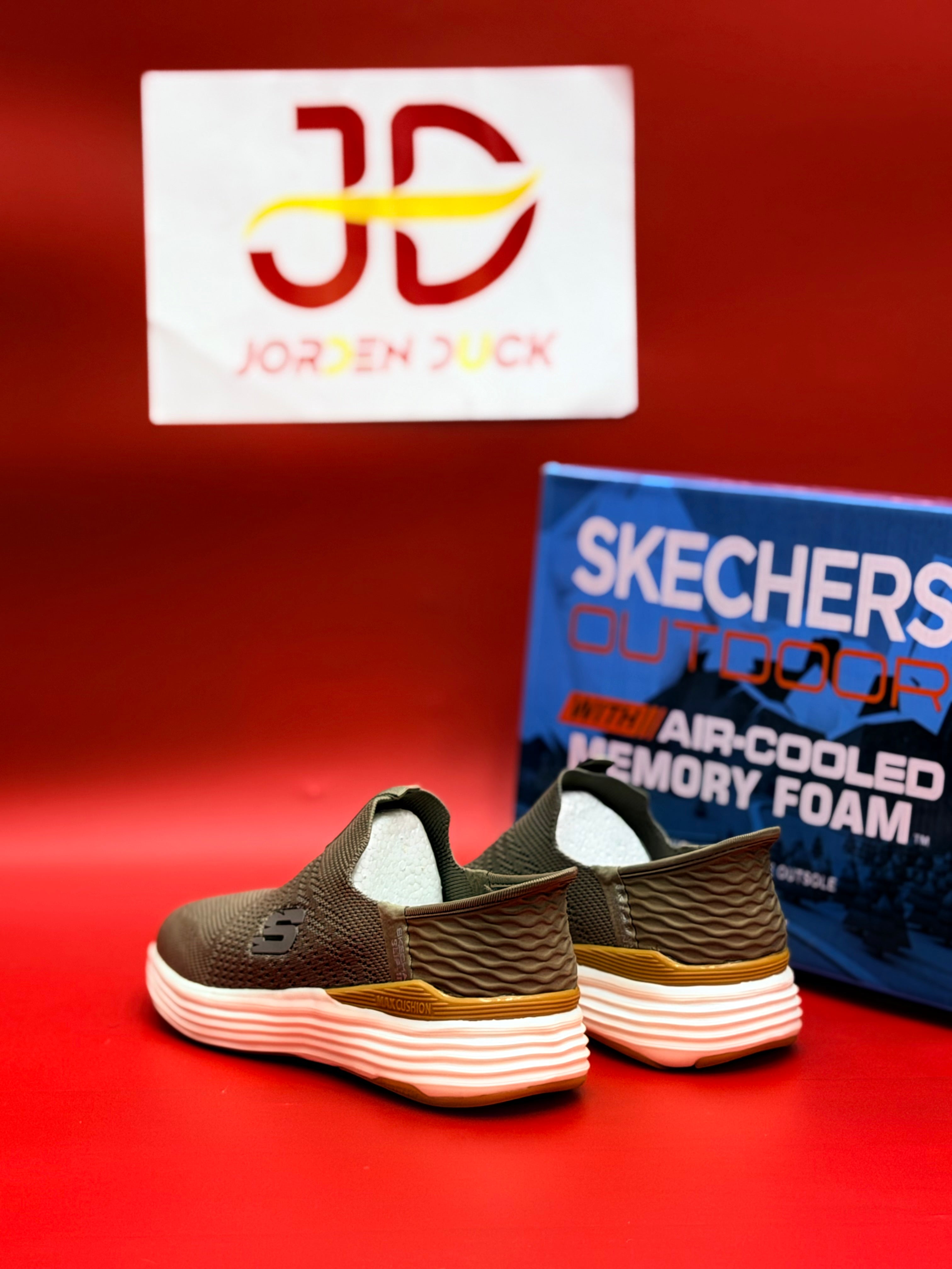 SKECHARES Light STRIKE MEMORY FOAM (khaki)