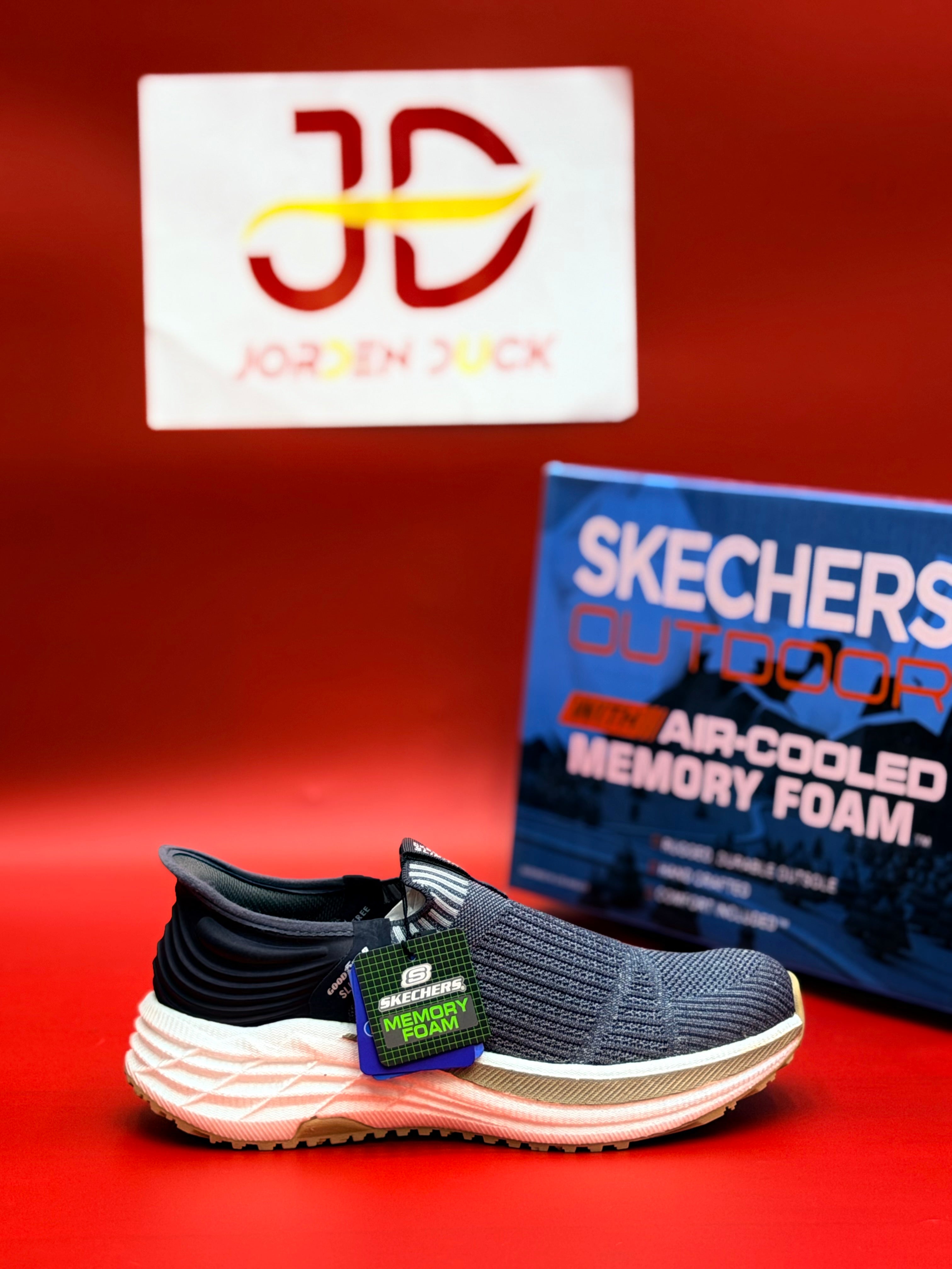 SKECHARES BOOST MEMORY FOAM (Gray)