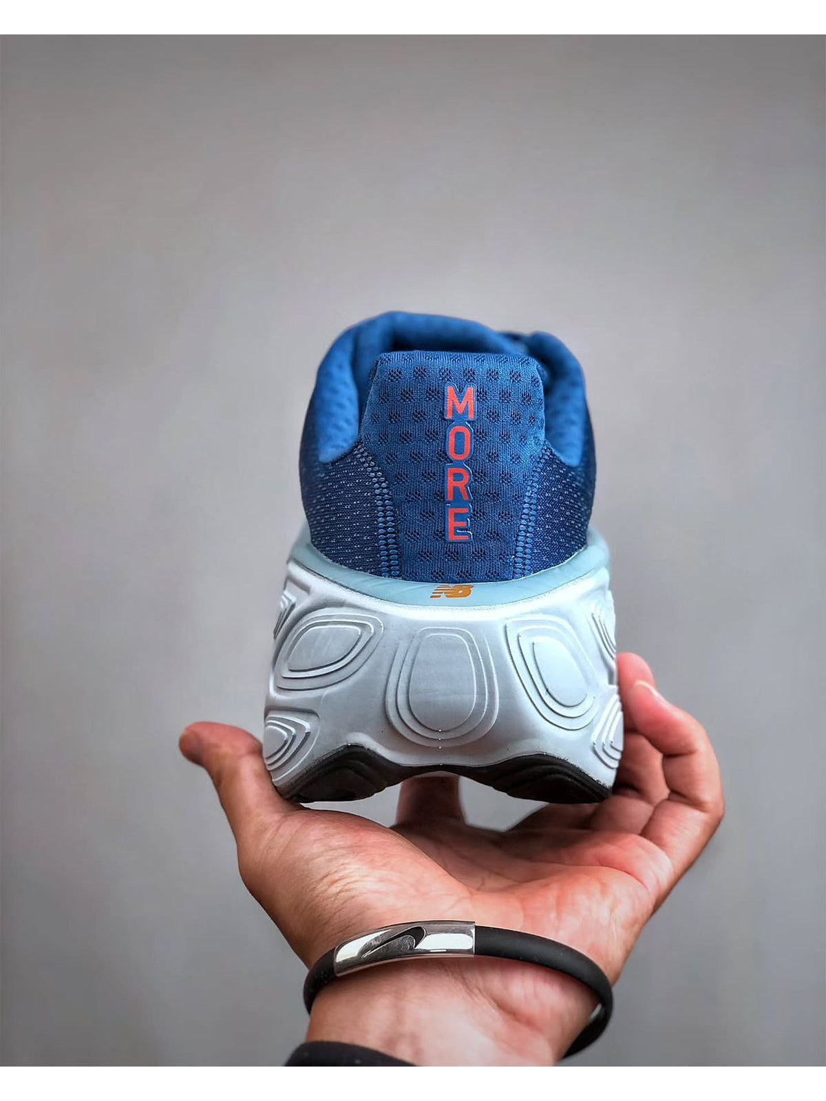 New Balance FRESH FOAM X MORE V5 - BLUE