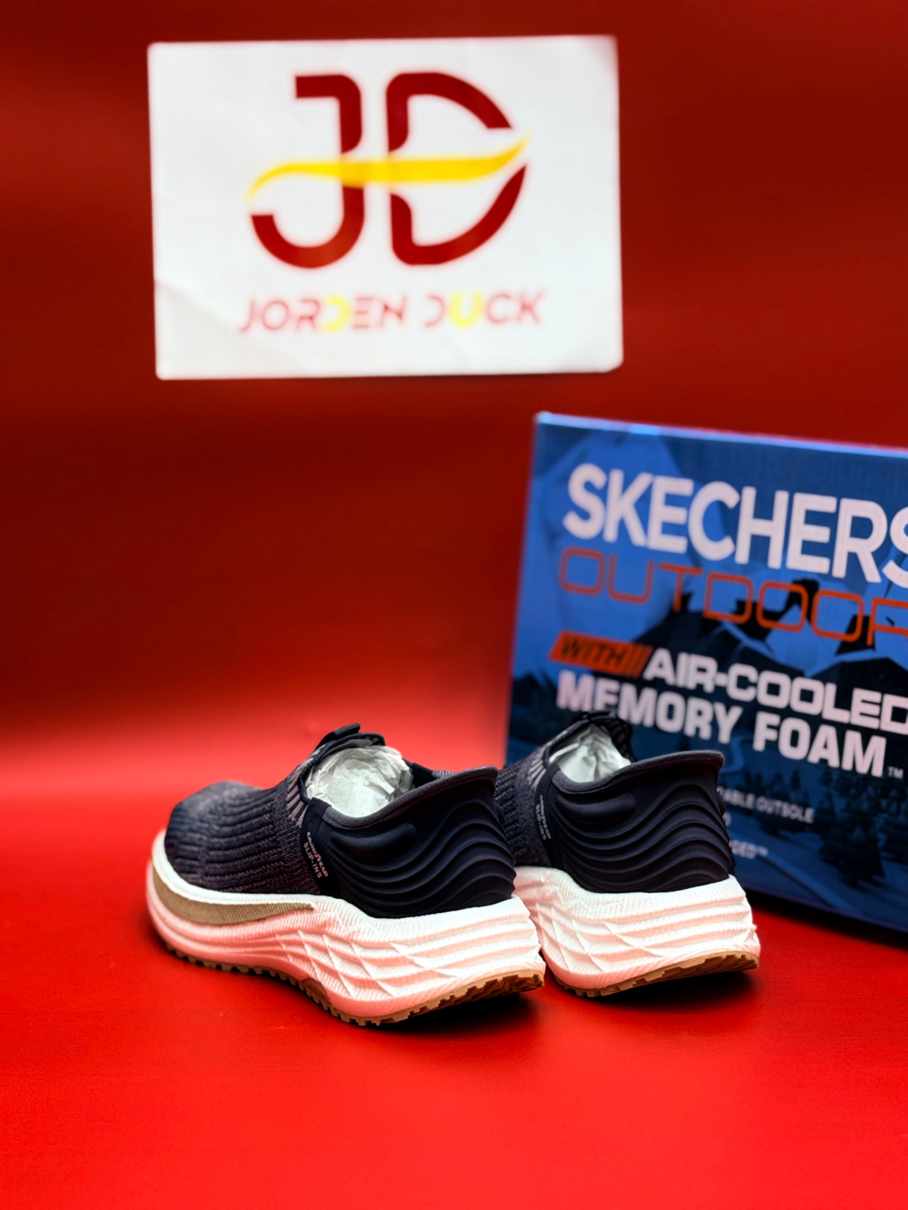 SKECHARES BOOST MEMORY FOAM (Gray)