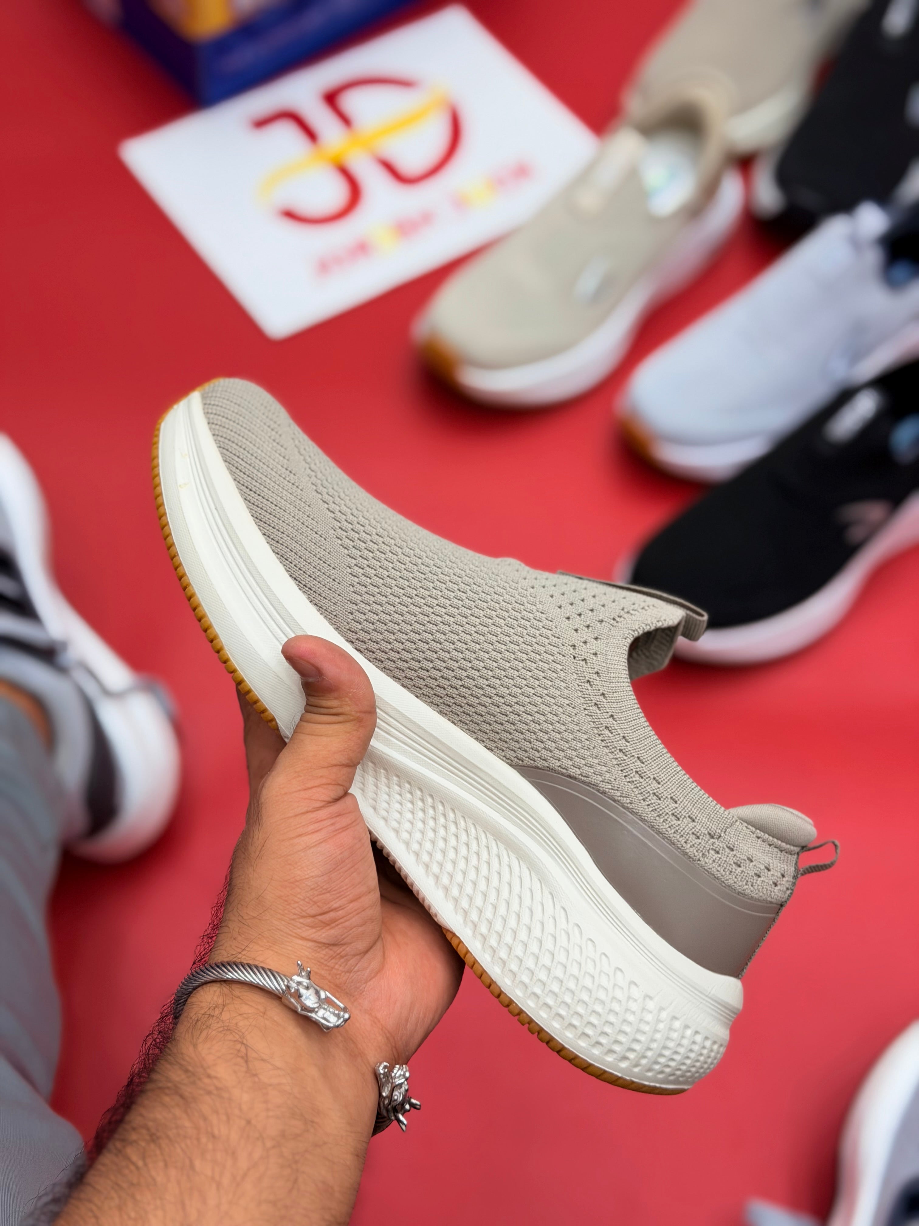 LET'S GO ULTRA LIGHT BREATHABLE - CREAM