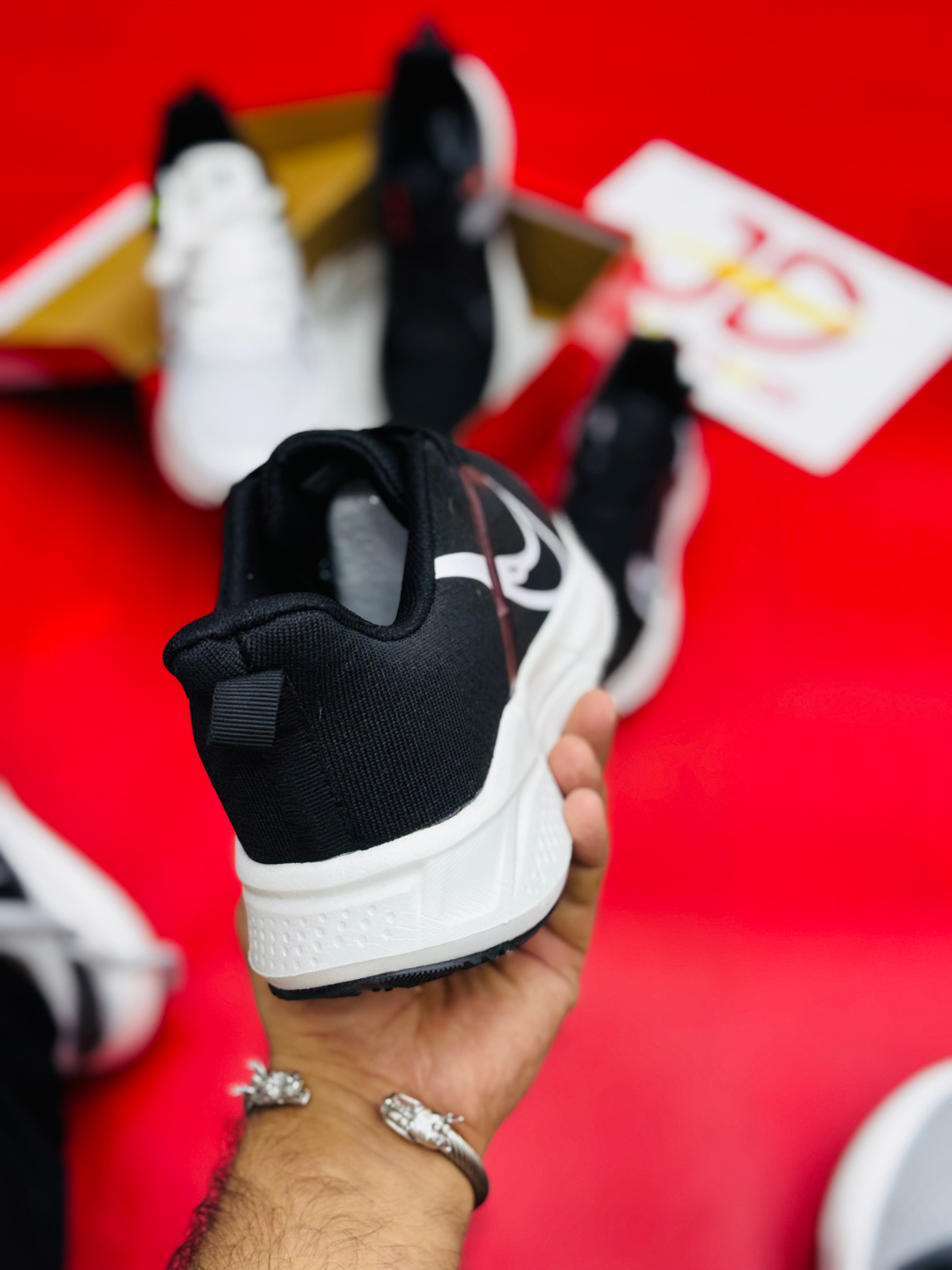 NK Air Zoom Flyknit Lunar 3 BLACK/WHITE