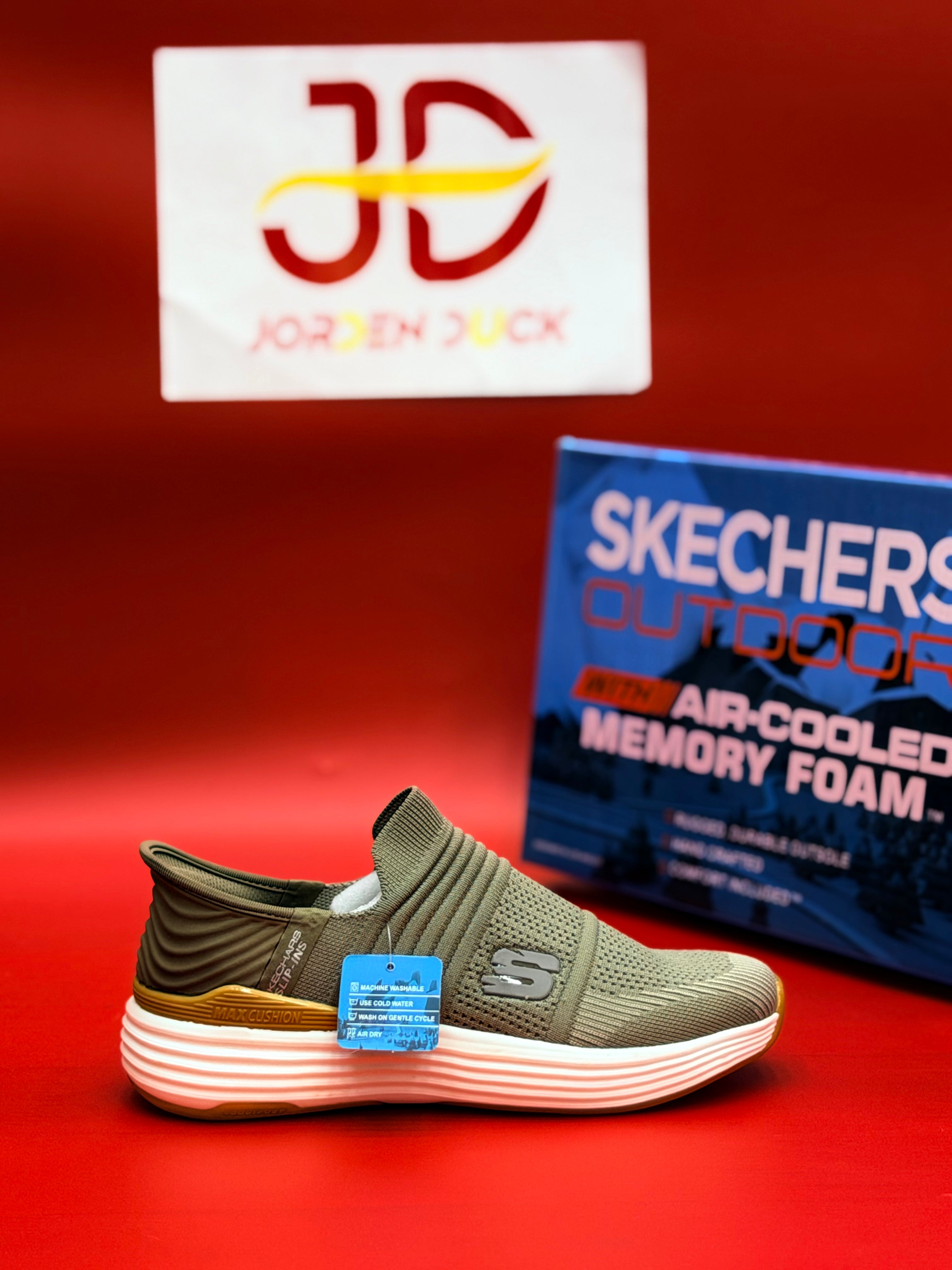 SKECHARES Light STRIKE MEMORY FOAM (khaki/g)