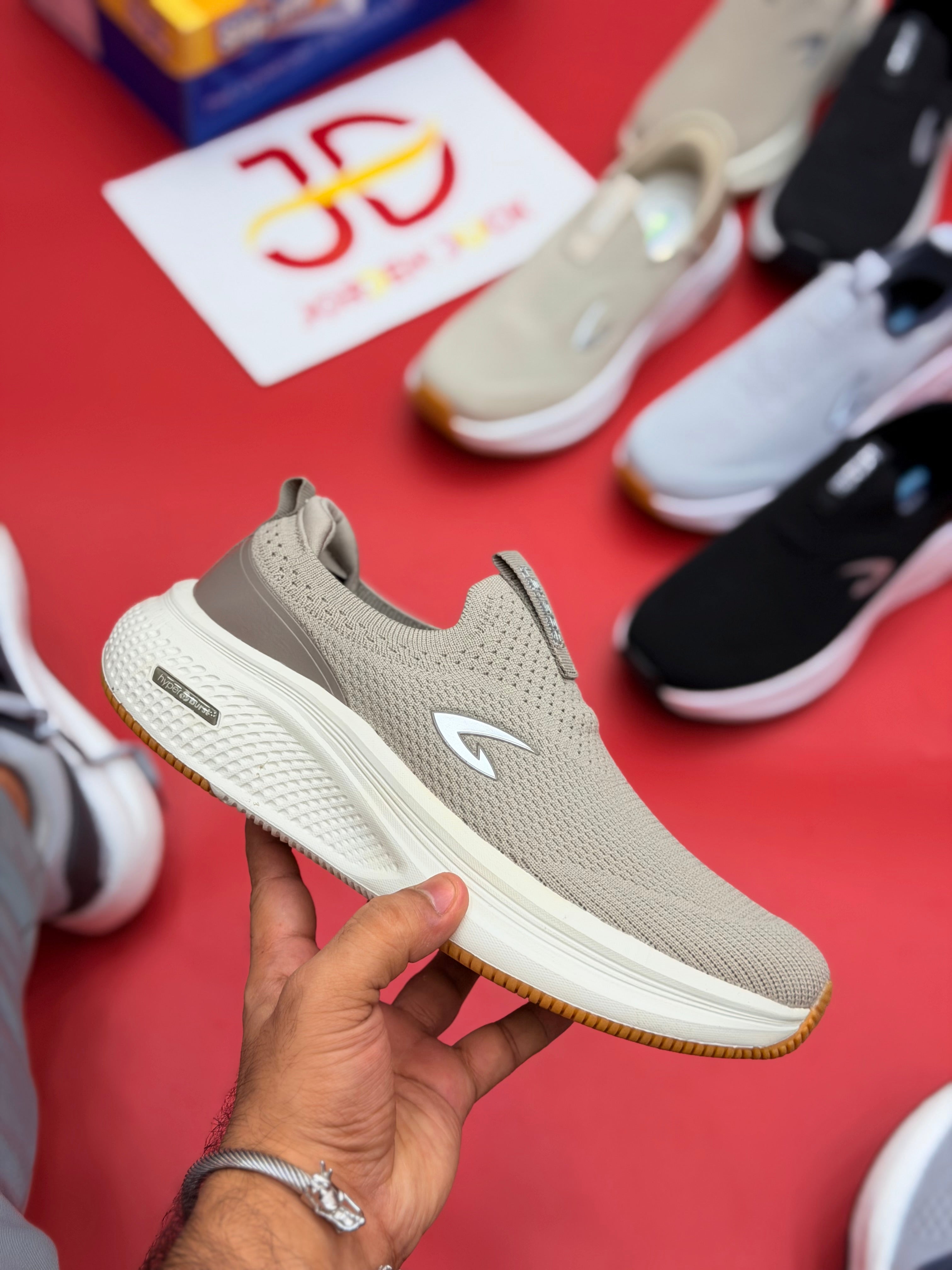 LET'S GO ULTRA LIGHT BREATHABLE - CREAM