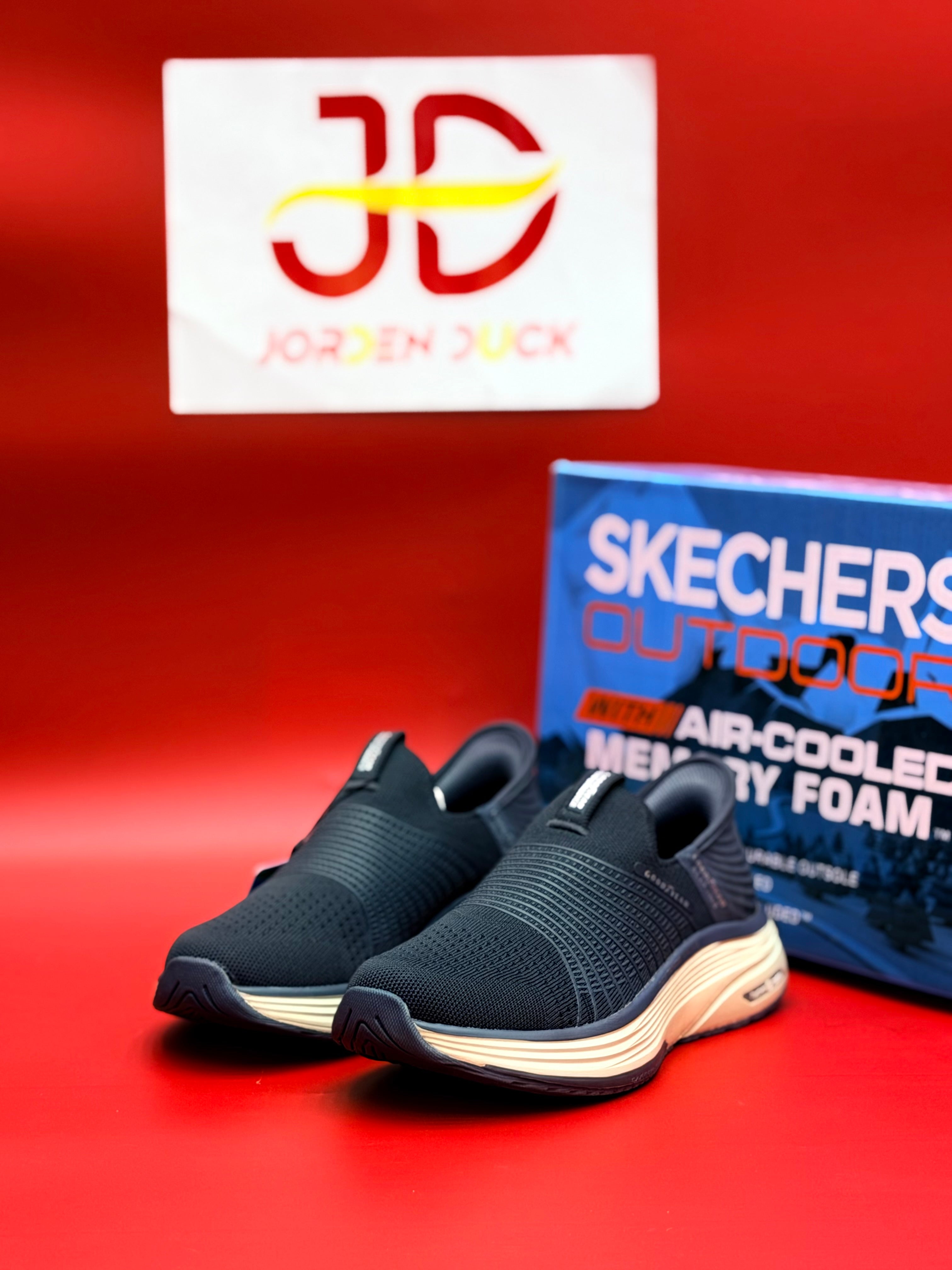 SKECHARES DISTANCE WALK (gray)