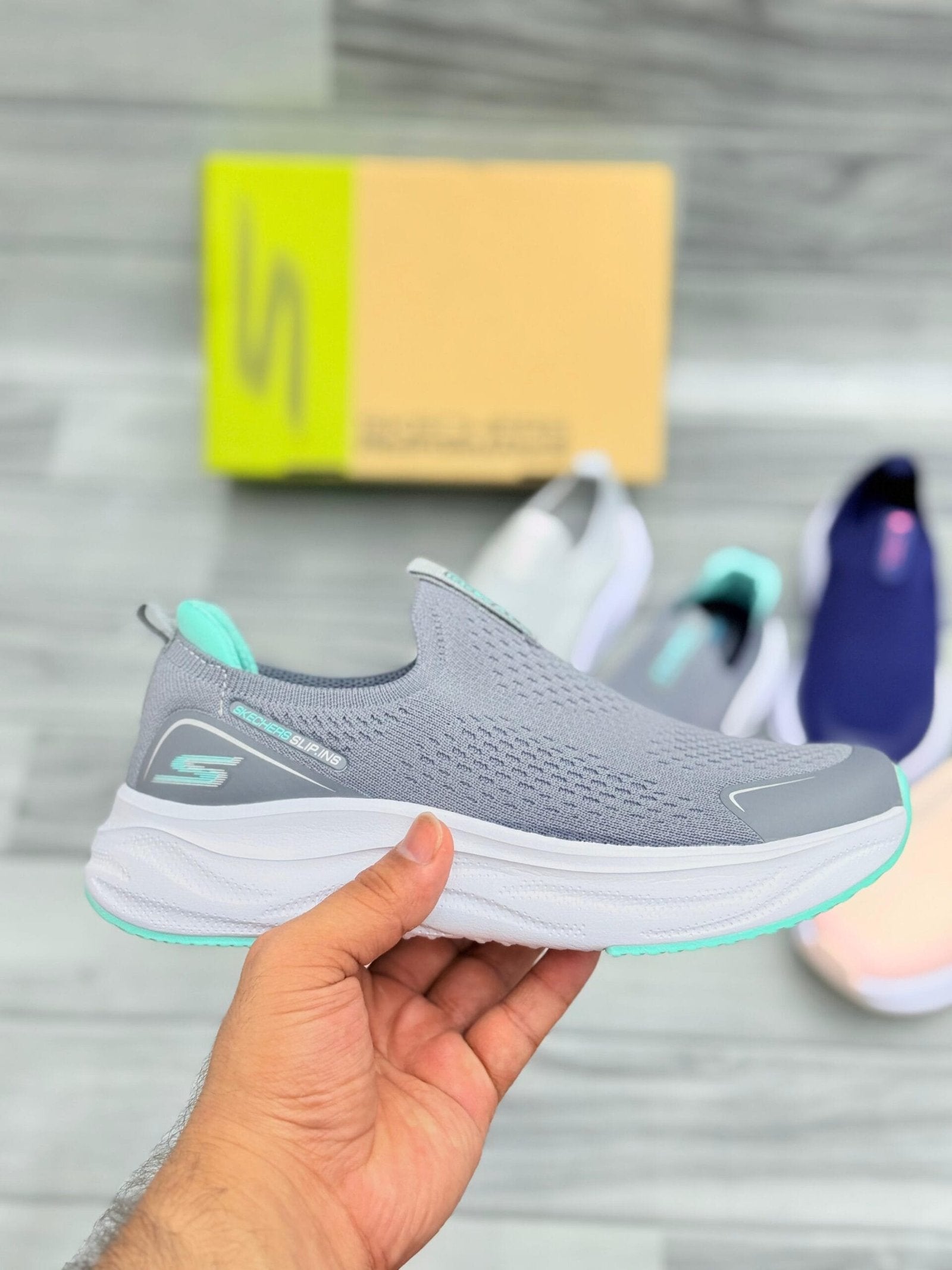 WOMEN SKECHERS ULTRA LIGHT GREY