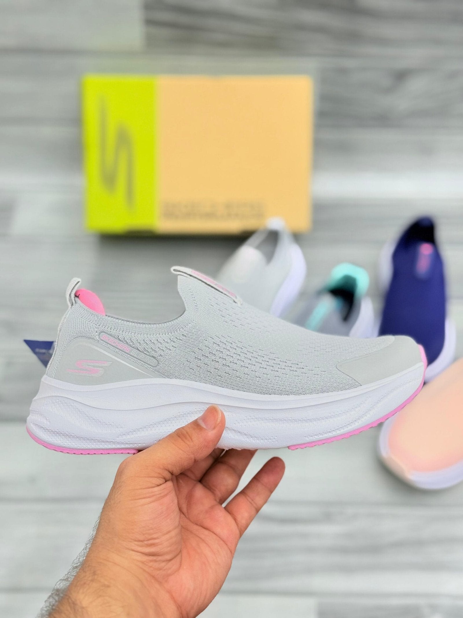 WOMEN SKECHERS ULTRA LIGHT | LIGHT GREY