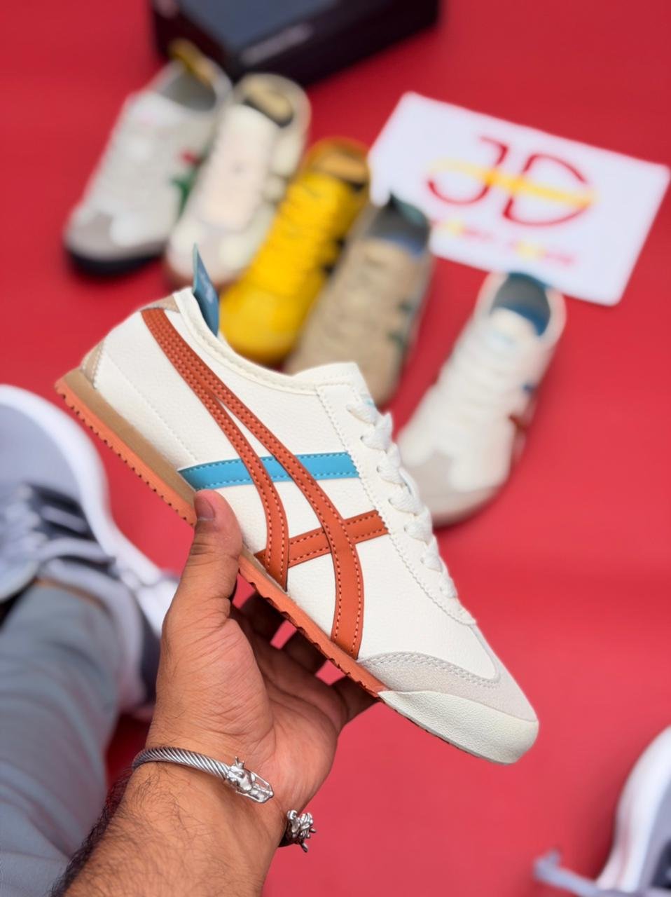 ONITSUKA TIGER PIQUANT ORANGE 66