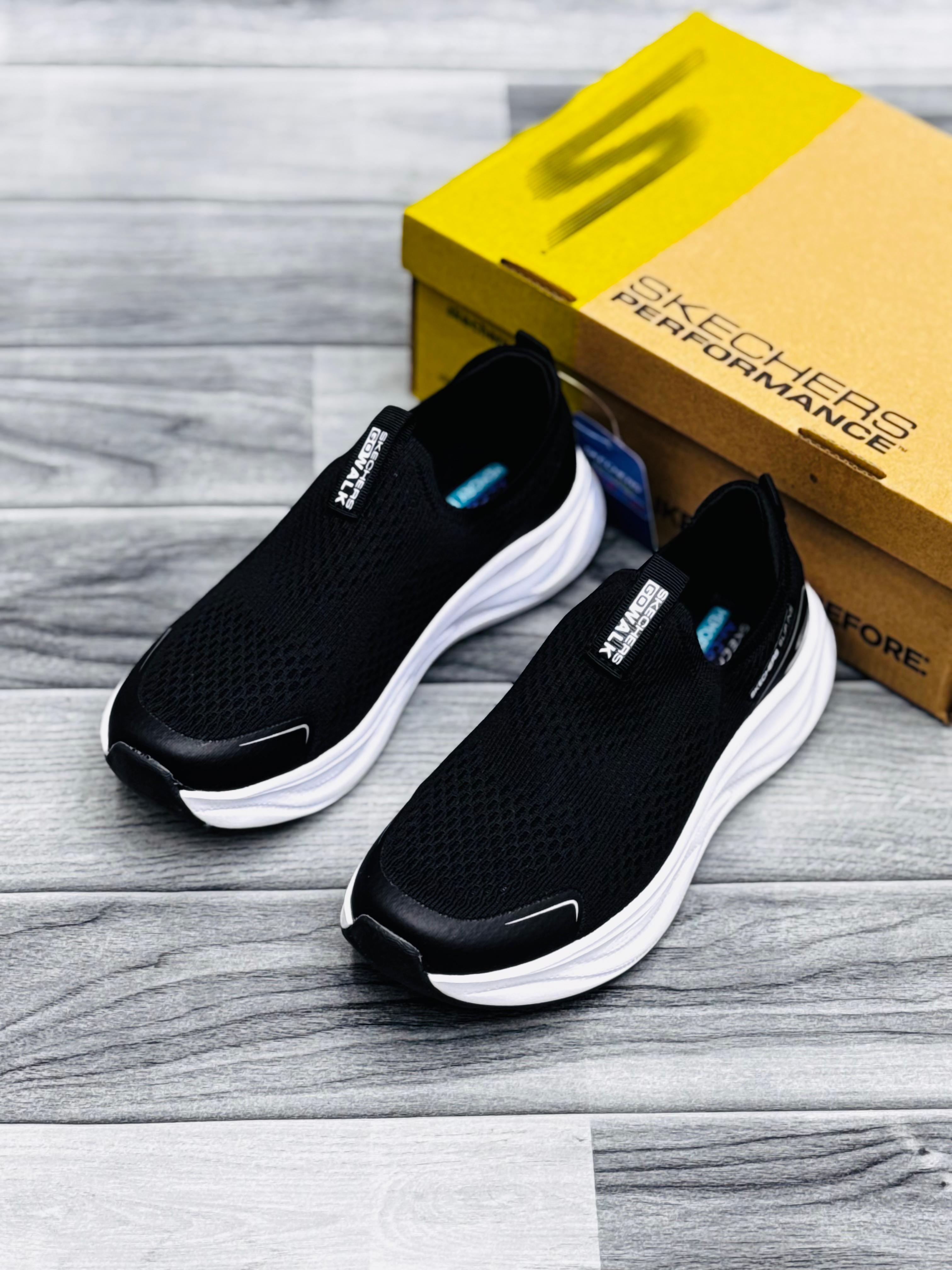 WOMEN SKECHERS ULTRA LIGHT BLACK