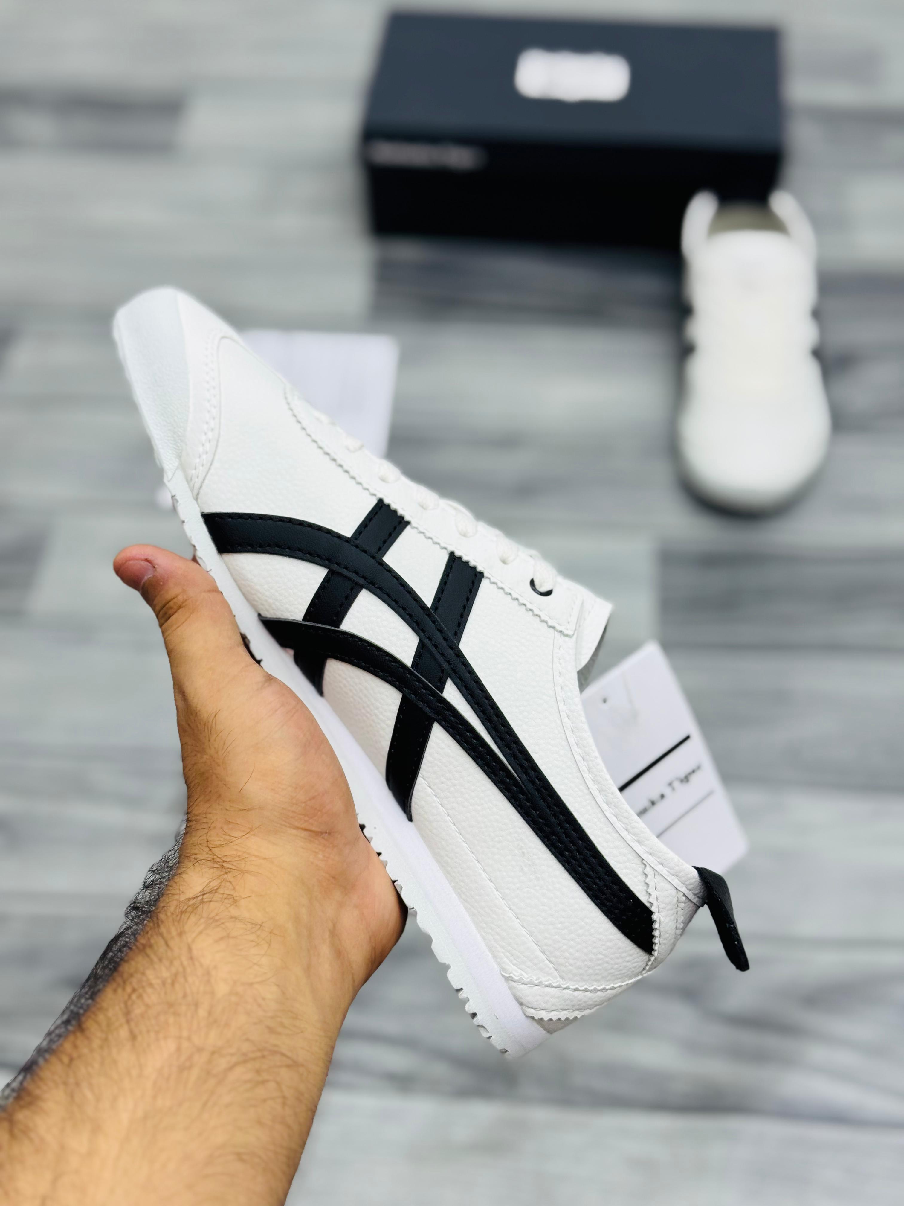 ONITSUKA TIGER URBAN STREAK 66