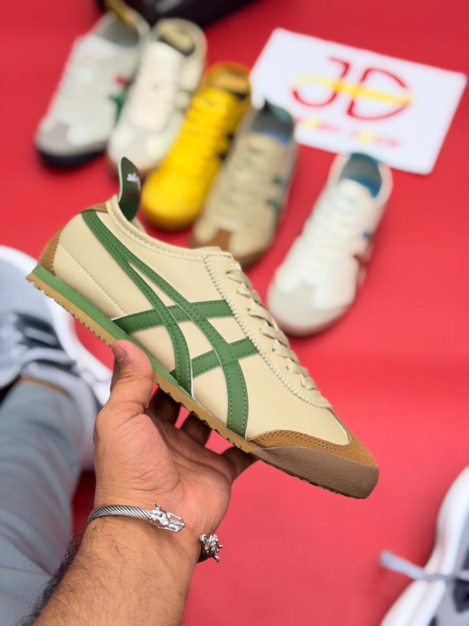 ONITSUKA TIGER Beige Grass Green 66